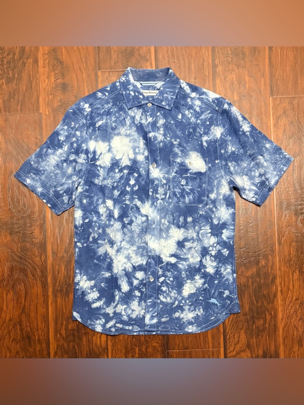 Tommy Bahama Tie Dye Button Up Shirt Men’s XS Blue White Beach Summer